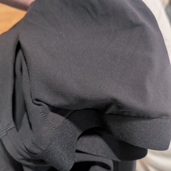 Athleta | Conscious Crop Cut Out Bra In Black (D-DD cup) - Picture 9 of 16